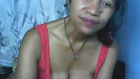 Snapshot of cute_moll chatting on February 2025 06:58:02 PM murielle online show from February 2025 06:58:02 PM