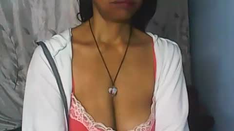 Snapshot of cute_moll chatting on September 2025 08:38:02 AM murielle online show from September 2025 08:38:02 AM