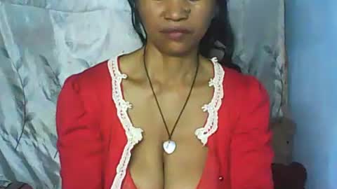 Snapshot of cute_moll chatting on November 2025 09:30:01 AM murielle online show from November 2025 09:30:01 AM