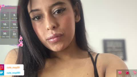 Snapshot of cute_rosy chatting on January 2025 03:26:01 PM rosy online show from January 2025 03:26:01 PM