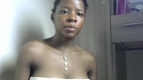 Snapshot of cute_sexy3 chatting on February 2025 04:44:02 AM SHARON online show from February 2025 04:44:02 AM