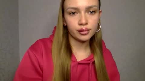 cute_shy06 online show from December 2025 05:55:02 PM