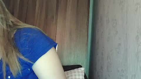 Snapshot of cute_slut09 chatting on June 2026 09:14:01 AM Mimi online show from June 2026 09:14:01 AM