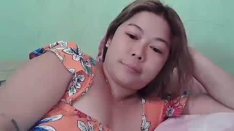 Snapshot of cute_slut09 chatting on July 2026 03:24:02 AM Mimi online show from July 2026 03:24:02 AM