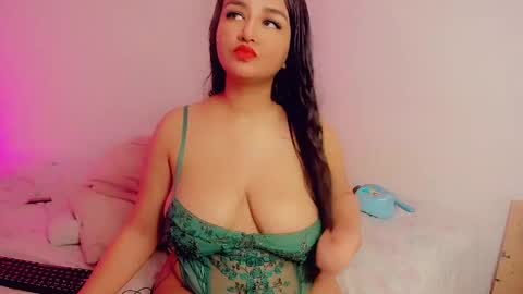 Andrea online show from April 2026 05:22:01 AM