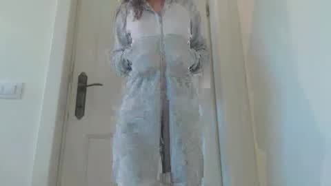 Anne-Marie  online show from October 2025 10:17:02 AM