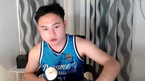 cuteasianlee online show from February 2026 02:47:02 PM