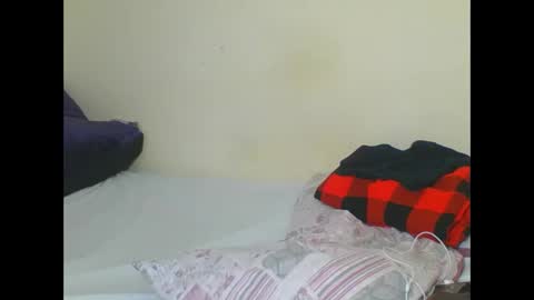 Snapshot of cuteaurel chatting on May 2026 09:33:02 PM AURELIA online show from May 2026 09:33:02 PM