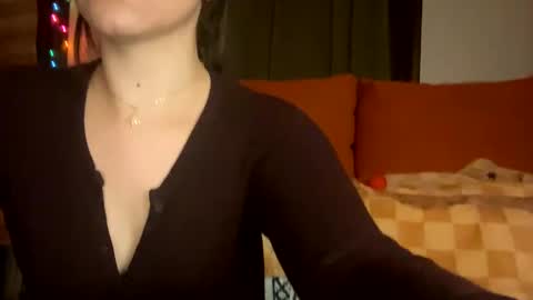 Snapshot of cuteballoons chatting on January 2025 09:57:02 PM CuteBalloons online show from January 2025 09:57:02 PM