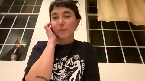 Snapshot of cuteballoons chatting on January 2025 02:49:02 AM CuteBalloons online show from January 2025 02:49:02 AM