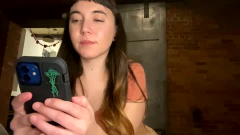 Snapshot of cuteballoons chatting on January 2025 01:22:01 AM CuteBalloons online show from January 2025 01:22:01 AM