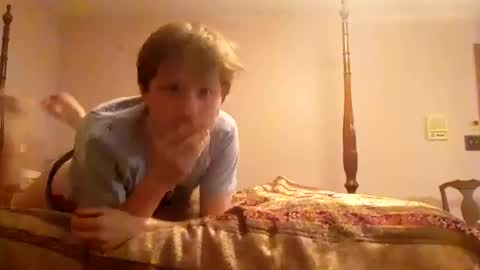 Snapshot of cuteboii29 chatting on February 2025 04:00:02 AM cuteboii29 online show from February 2025 04:00:02 AM