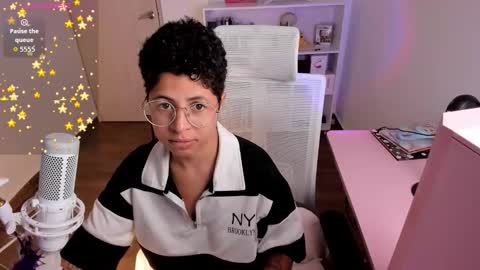 Snapshot of cutebunnybell chatting on November 2025 04:25:01 AM cutebunnybell online show from November 2025 04:25:01 AM