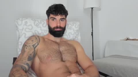 cuteeboy online show from February 2025 06:53:02 AM