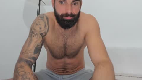 cuteeboy online show from February 2025 02:13:02 PM