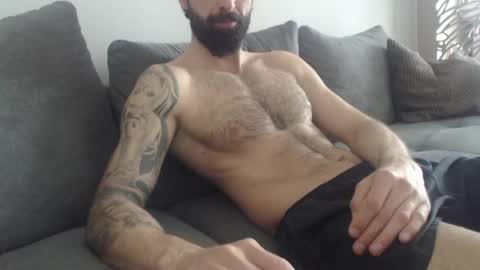 cuteeboy online show from April 2026 06:27:01 AM