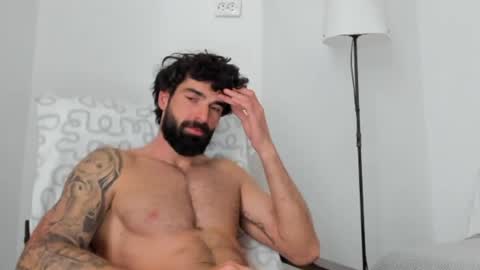 cuteeboy online show from May 2026 05:35:01 AM