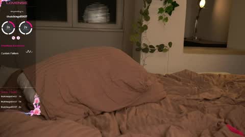 Alina online show from April 2026 09:39:33 PM