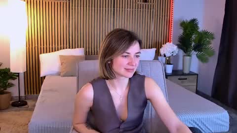 Snapshot of cutemirage chatting on April 2026 02:56:02 PM cutemirage online show from April 2026 02:56:02 PM