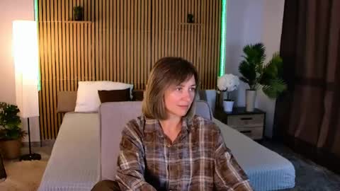 Snapshot of cutemirage chatting on May 2026 02:57:02 PM cutemirage online show from May 2026 02:57:02 PM