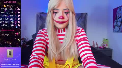 Snapshot of cutesarah_10 chatting on December 2024 09:04:01 PM cutesarah_10 online show from December 2024 09:04:01 PM