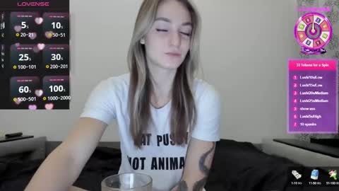 Snapshot of cutestdemon chatting on December 2024 04:34:02 AM Im saving up to fix my favorite car online show from December 2024 04:34:02 AM