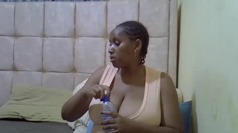 cutestebony1 online show from January 2026 11:32:02 PM