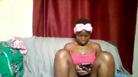 cutey_lunar online show from January 2025 03:46:01 PM