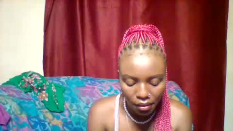 cutey_lunar online show from January 2025 03:29:02 PM