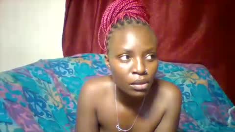 cutey_lunar online show from February 2025 04:54:01 PM