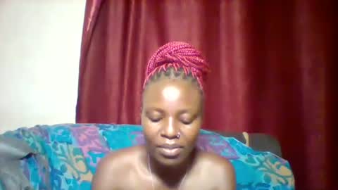 cutey_lunar online show from February 2025 08:19:01 PM