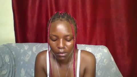 cutey_lunar online show from February 2025 05:12:01 AM