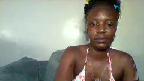 cutey_lunar online show from October 2025 04:38:02 PM