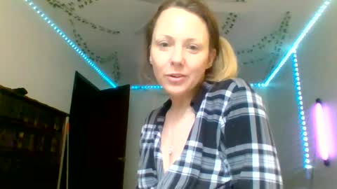 Snapshot of cuteycourtney2224 chatting on June 2026 12:42:02 PM cuteycourtney2224 online show from June 2026 12:42:02 PM