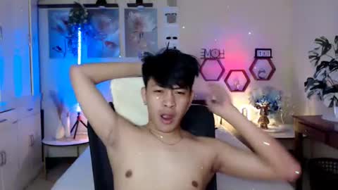 Snapshot of cutie_cumshow chatting on February 2026 04:38:02 PM Neil Taylor online show from February 2026 04:38:02 PM