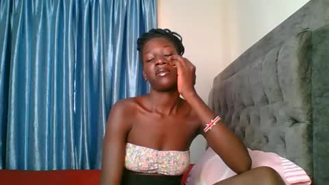 Snapshot of cutie_liqy chatting on December 2025 09:46:02 AM Liqy online show from December 2025 09:46:02 AM