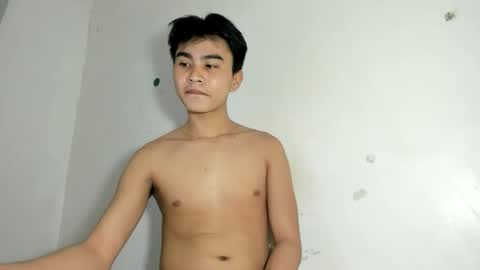 Snapshot of cutie_luwi chatting on November 2025 08:31:01 PM luwi online show from November 2025 08:31:01 PM
