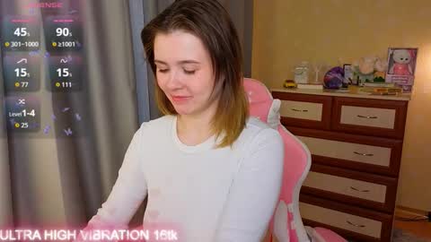 Snapshot of cutie_mili chatting on November 2025 07:51:02 AM mili online show from November 2025 07:51:02 AM