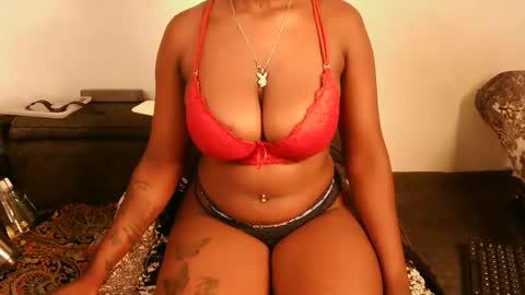 Snapshot of cutie_pumpkin_ chatting on February 2026 11:25:01 PM CUTIE online show from February 2026 11:25:01 PM