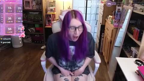 Cutie Velvette online show from March 2026 04:12:02 PM