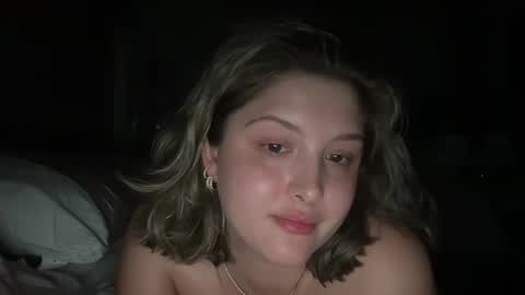 Snapshot of cutieoggg420 chatting on May 2026 02:41:01 AM Cutieoggg420 online show from May 2026 02:41:01 AM