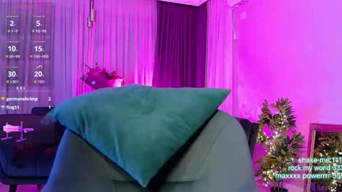 cutiepie69__ online show from April 2026 07:29:01 PM