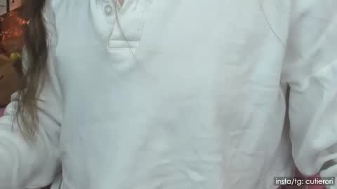 Snapshot of cutierori chatting on December 2024 02:57:02 AM Rori Instagram cutierori online show from December 2024 02:57:02 AM