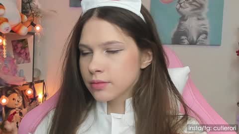 Snapshot of cutierori chatting on January 2025 04:09:01 AM Rori Instagram cutierori online show from January 2025 04:09:01 AM