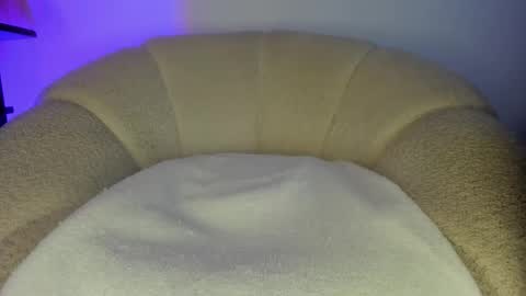 Snapshot of cutte_hanna18 chatting on November 2025 12:51:02 PM Hannah online show from November 2025 12:51:02 PM