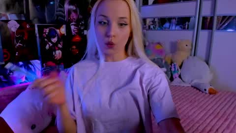 Nora online show from May 2026 08:27:01 PM