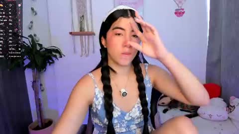 Snapshot of cyber_lizz chatting on June 2026 01:50:01 PM Liz online show from June 2026 01:50:01 PM