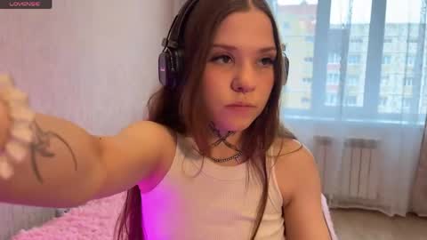 cyber_shawty online show from April 2026 12:08:02 PM