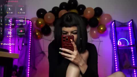 Snapshot of cyberxgoddess_ chatting on October 2025 01:57:01 AM Lily Goddess online show from October 2025 01:57:01 AM