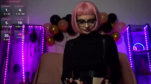 Snapshot of cyberxgoddess_ chatting on October 2025 11:43:01 PM Lily Goddess online show from October 2025 11:43:01 PM